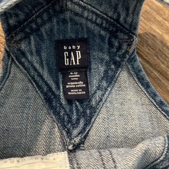 Gap overalls size 6-12 mos - Picture 2 of 2